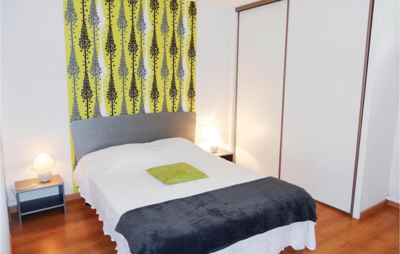 Stunning Apartment In Pignan With Kitchen מראה חיצוני תמונה